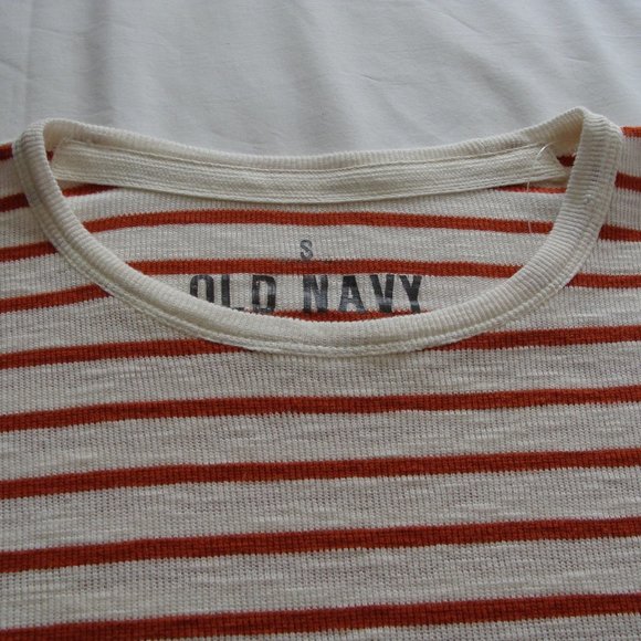 OLD NAVY Red & cream STRIPED Long Sleeve CREW Neck Knit Top Sz SMALL (Men's) - Picture 3 of 6